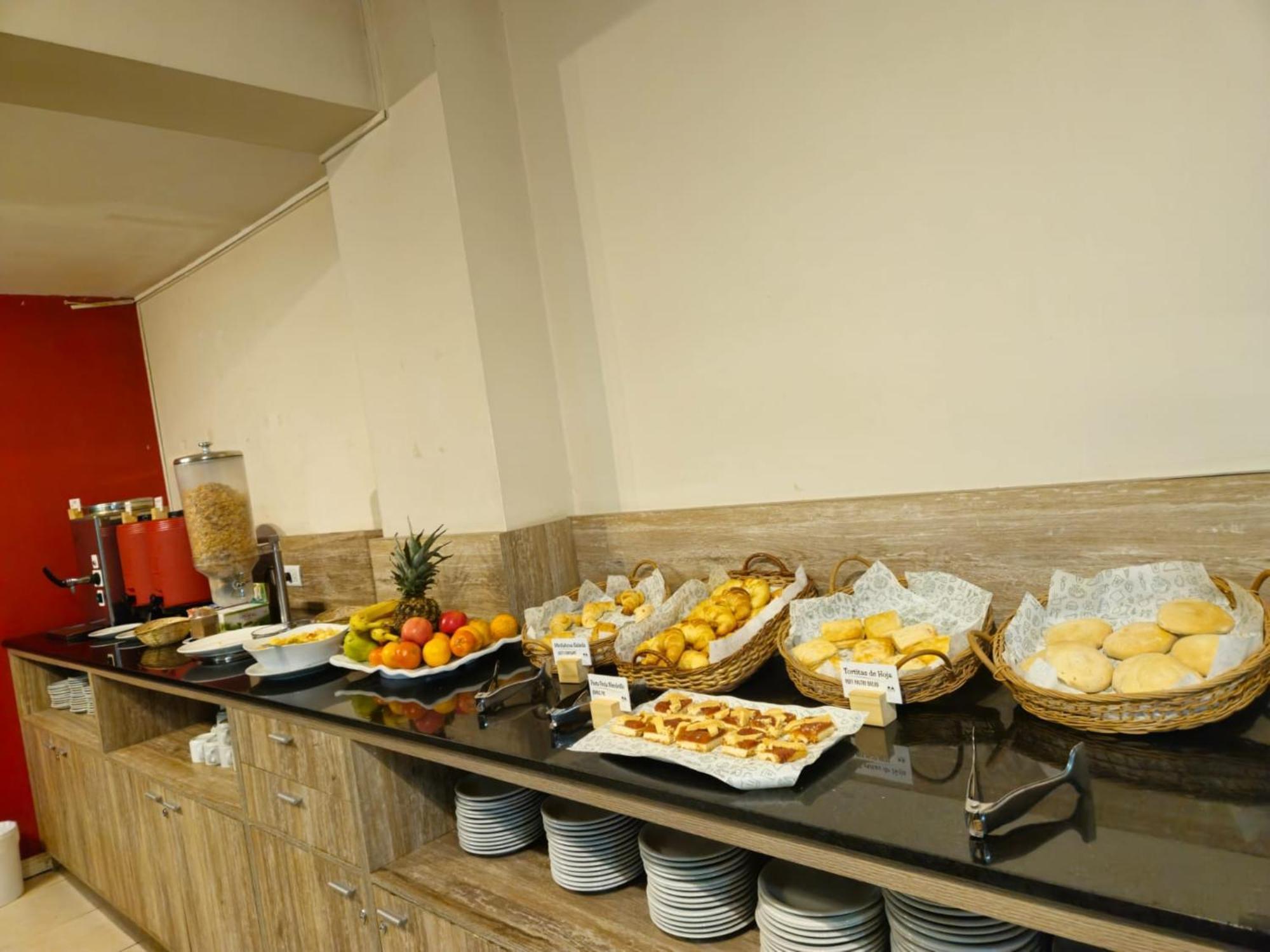 Dakar Hotel Мендоса Экстерьер фото